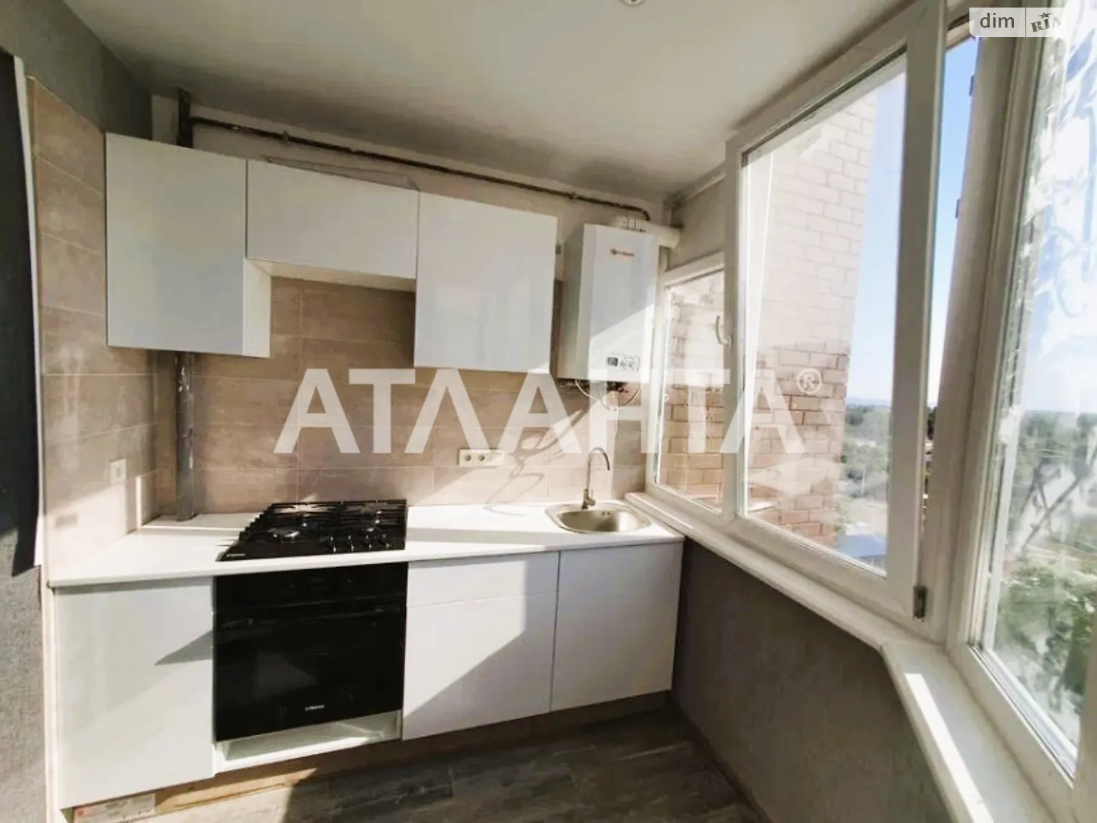 Продається 2-кімнатна квартира 42 кв. м у Фонтанці - фото 1