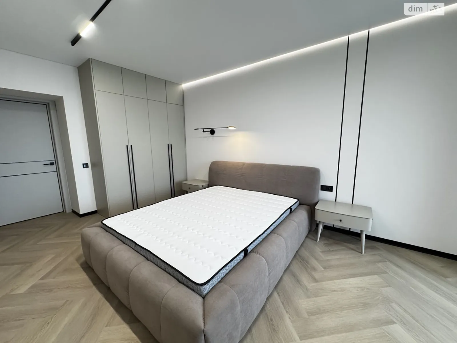 Продається 2-кімнатна квартира 71 кв. м у Івано-Франківську, вул. Приозерна, 25 - фото 1