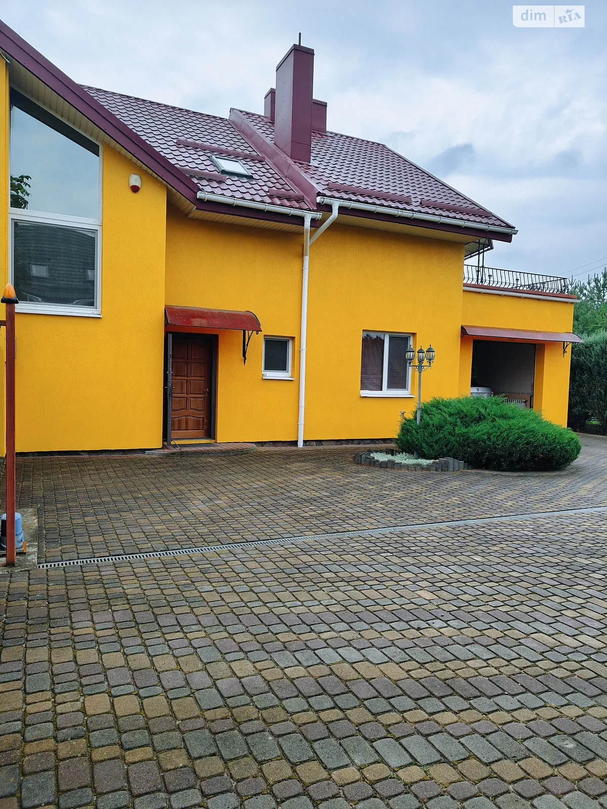 Продается дом на 2 этажа 185.2 кв. м с бассейном, цена: 185000 $ - фото 1
