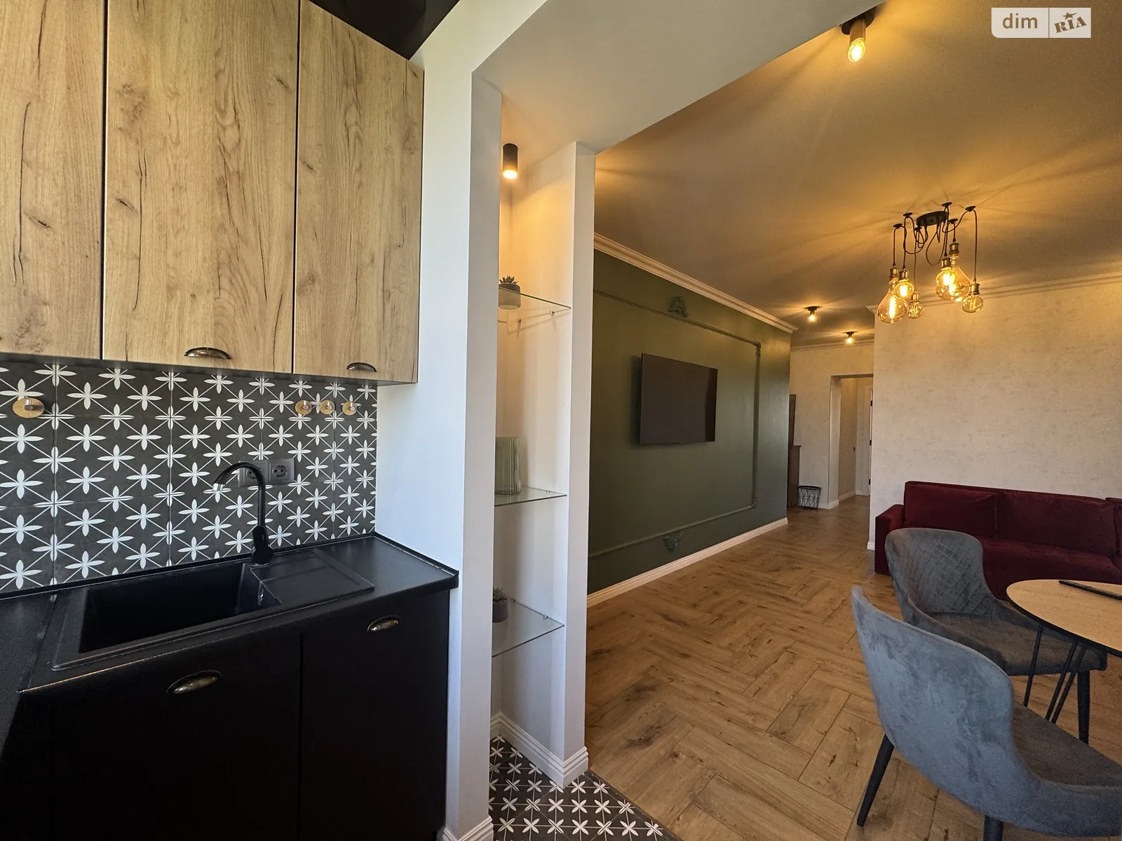 Продается 1-комнатная квартира 52 кв. м в Хмельницком, ул. Героев Крут, 4/1Б - фото 1