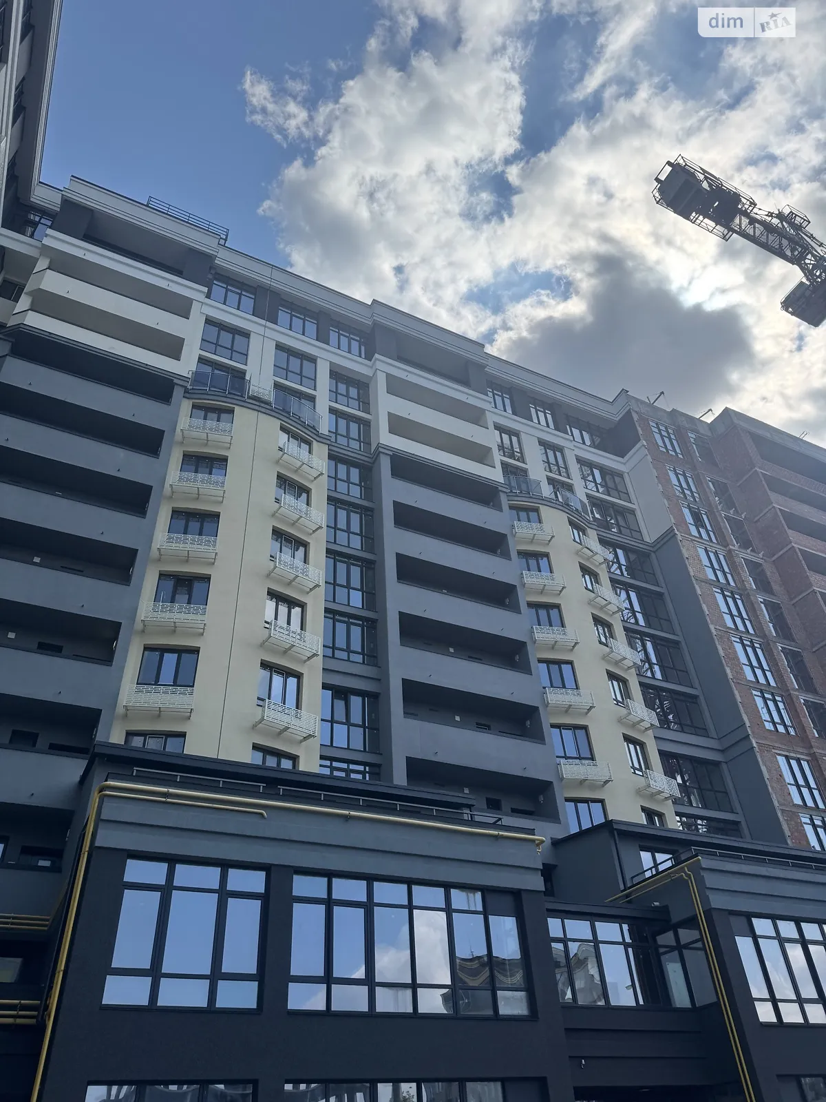 Продается 1-комнатная квартира 42 кв. м в Ирпене, ул. Соборная(ІІІ Интернационала), 151 - фото 1