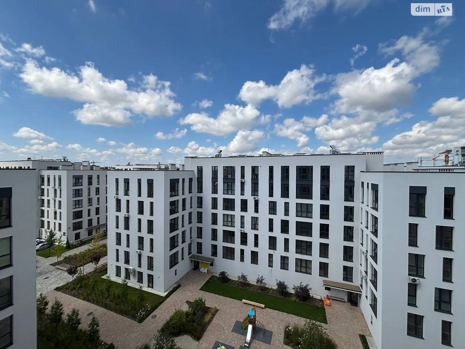 Продается 2-комнатная квартира 52 кв. м в Минае, ул. Августина Волошина, 24 - фото 1
