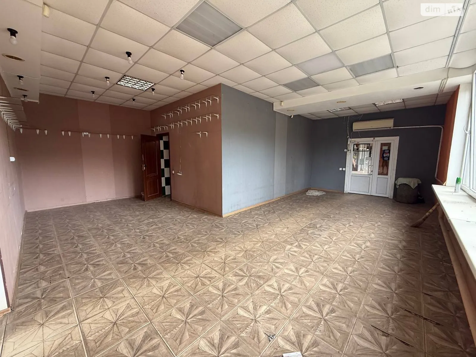 Сдается в аренду помещения свободного назначения 171 кв. м в 3-этажном здании, цена: 15000 грн - фото 1