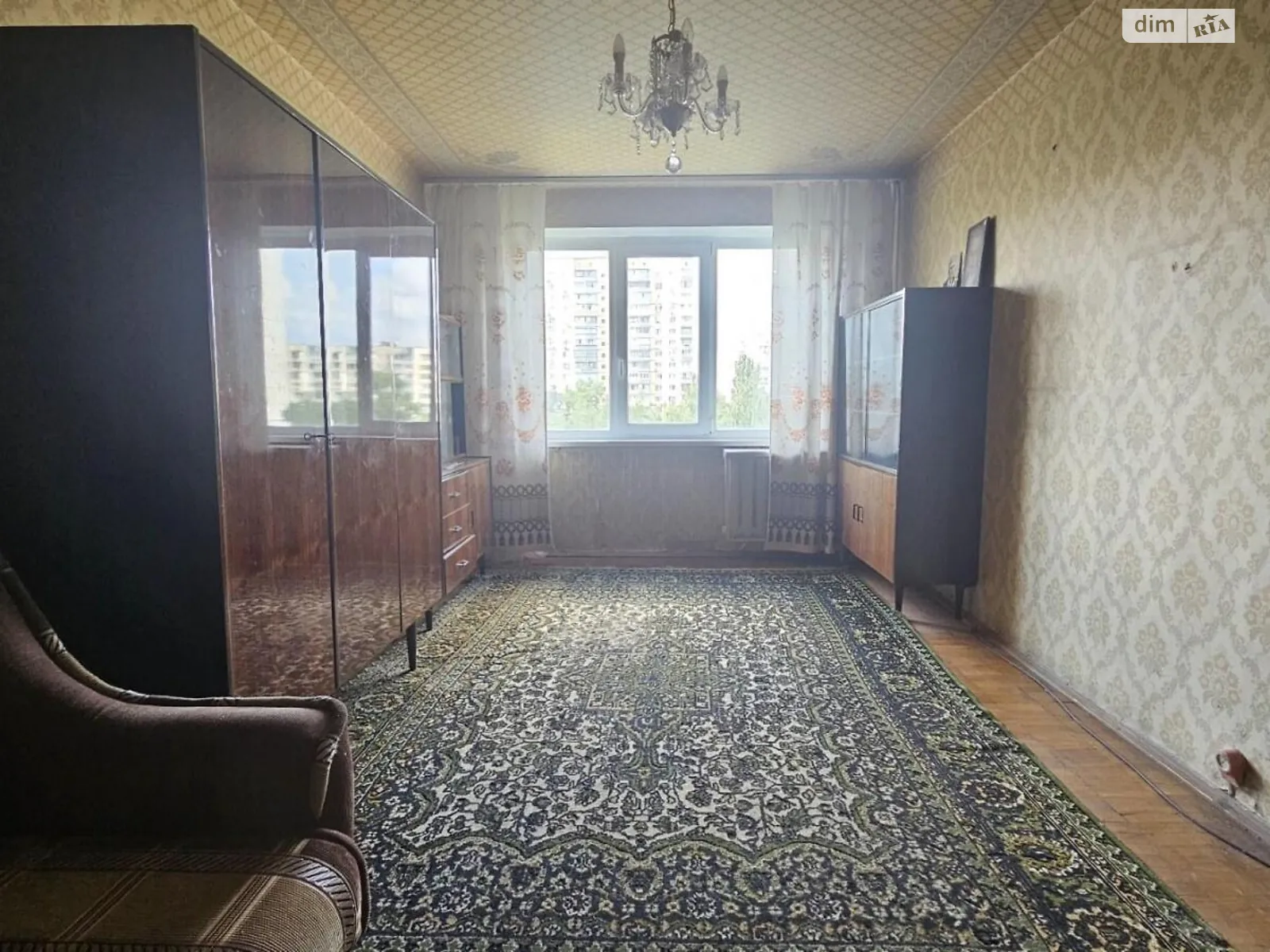 Продается 1-комнатная квартира 35.2 кв. м в Киеве, просп. Владимира Ивасюка - фото 1