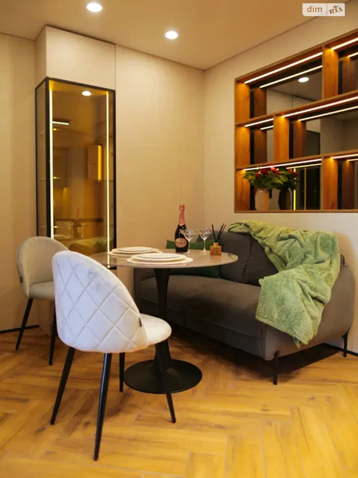 Продается 1-комнатная квартира 38.9 кв. м в Киеве, ул. Нижний Вал, 27-29 - фото 1