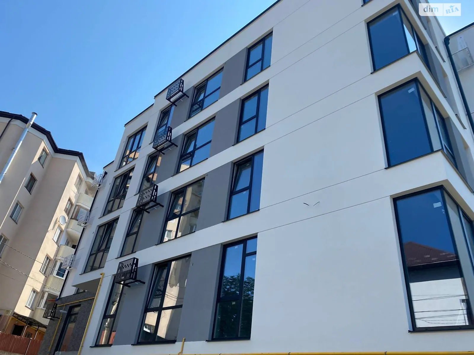 2-комнатная квартира 68 кв. м в Тернополе, ул. Госпитальная - фото 1