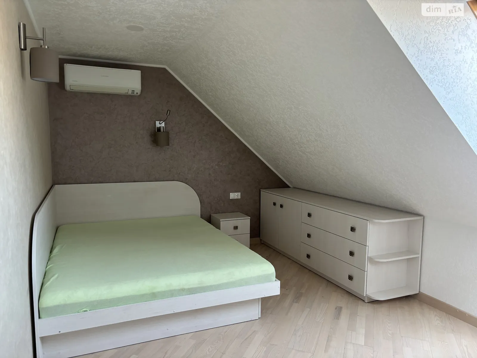 Здається в оренду кімната 90 кв. м у Вінниці, цена: 8000 грн - фото 1