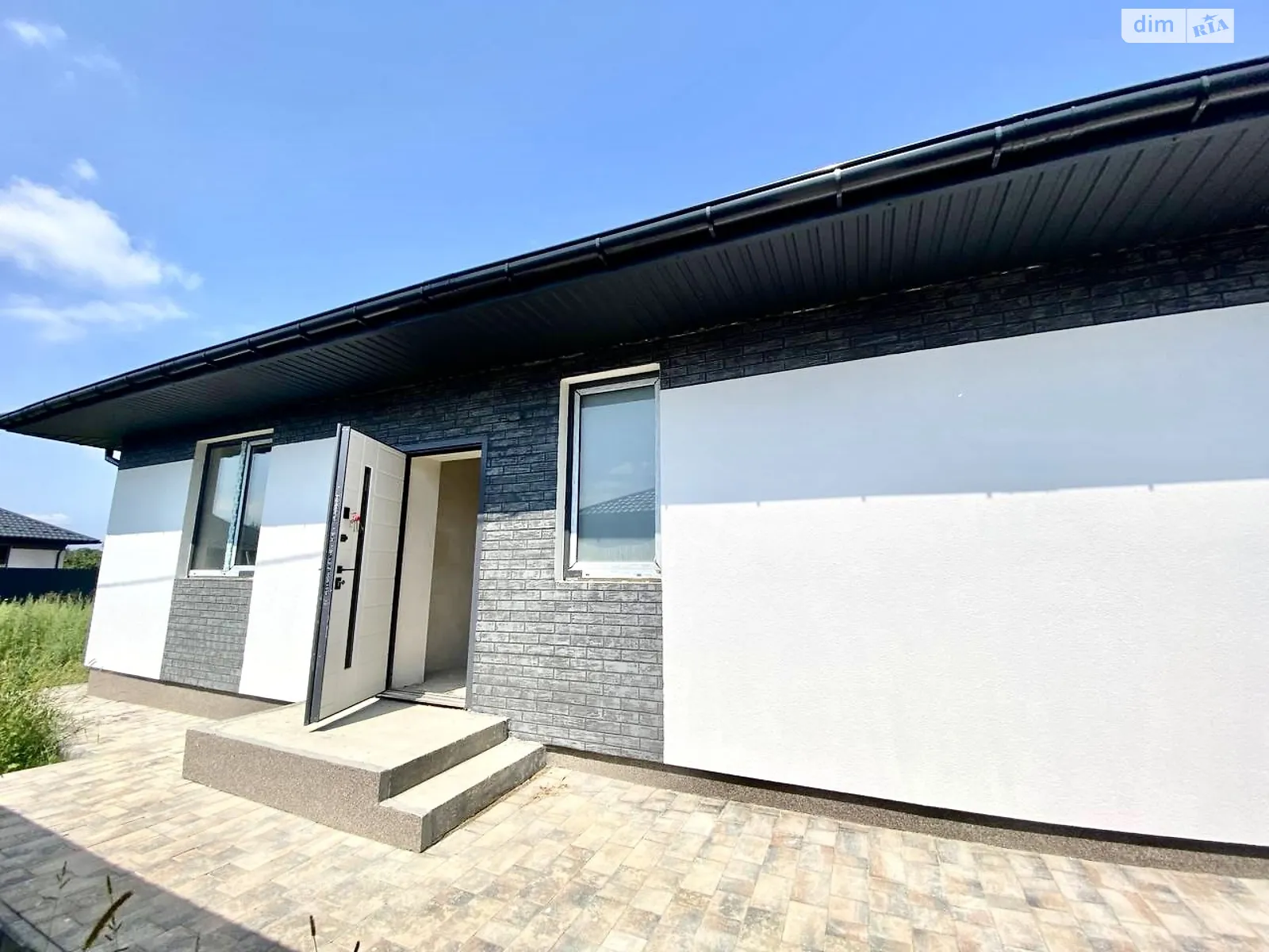 Продается одноэтажный дом 92 кв. м с садом, цена: 80000 $ - фото 1