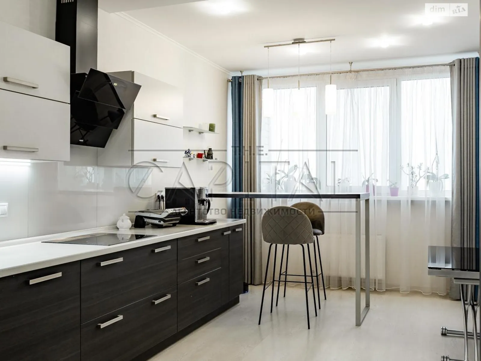 Продается 3-комнатная квартира 95 кв. м в Киеве, ул. Героев полка АЗОВ(Маршала Малиновского), 8 - фото 1