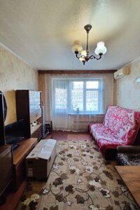 Довгострокова оренда квартири, Дніпро, р‑н. Червоний Камінь, ст.м. Покровська, Червоний Камінь масив