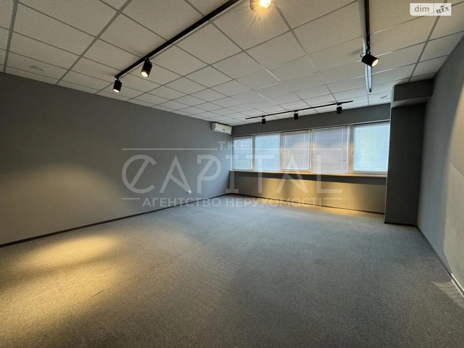 Сдается в аренду офис 260 кв. м в бизнес-центре, цена: 1820 $ - фото 1