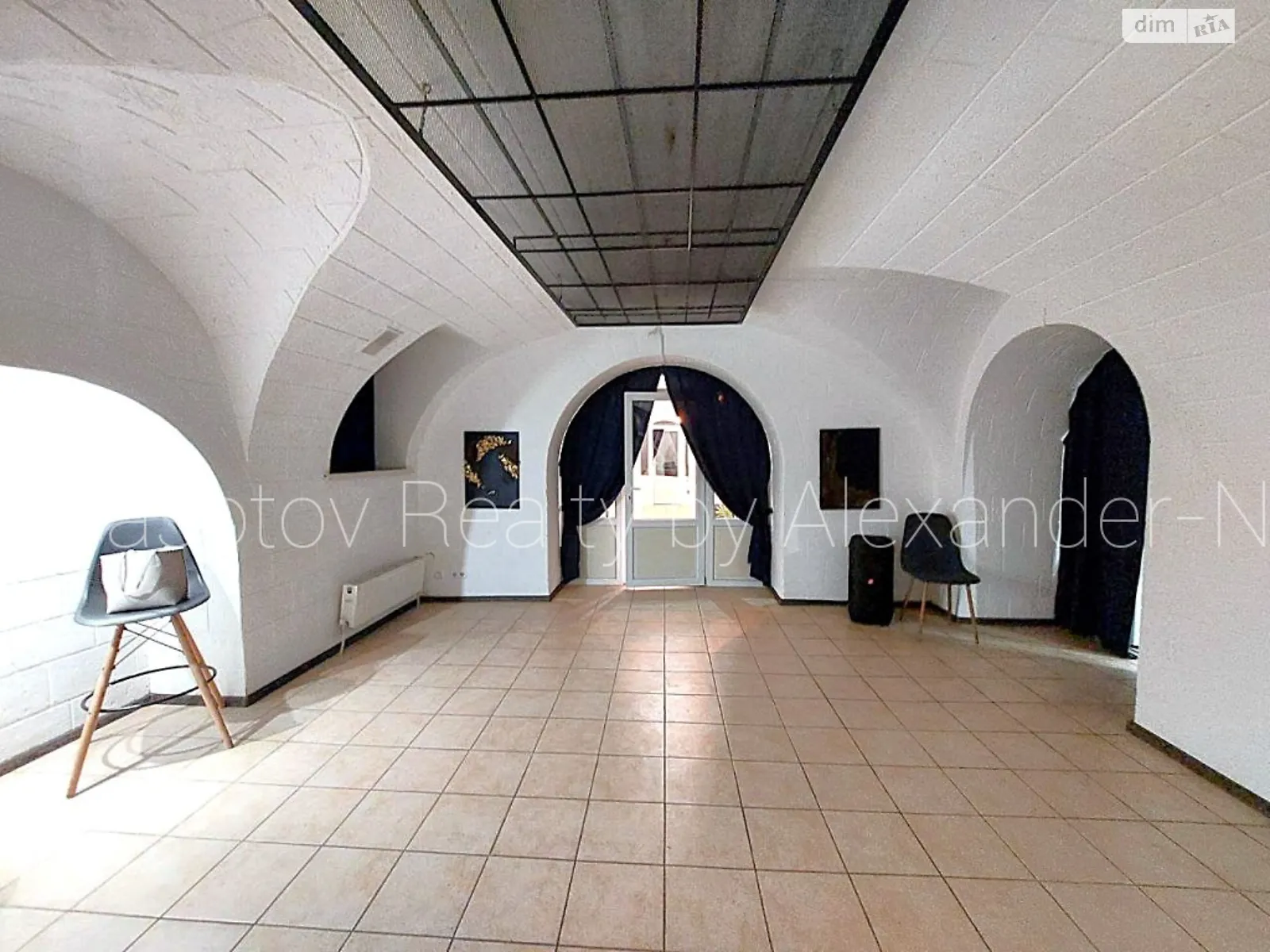 Сдается в аренду помещения свободного назначения 78 кв. м в 3-этажном здании, цена: 12000 грн - фото 1