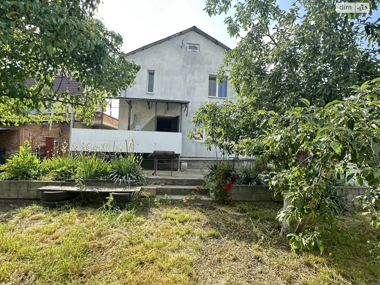 Продается дом на 2 этажа 120 кв. м с бассейном, цена: 135000 $ - фото 1