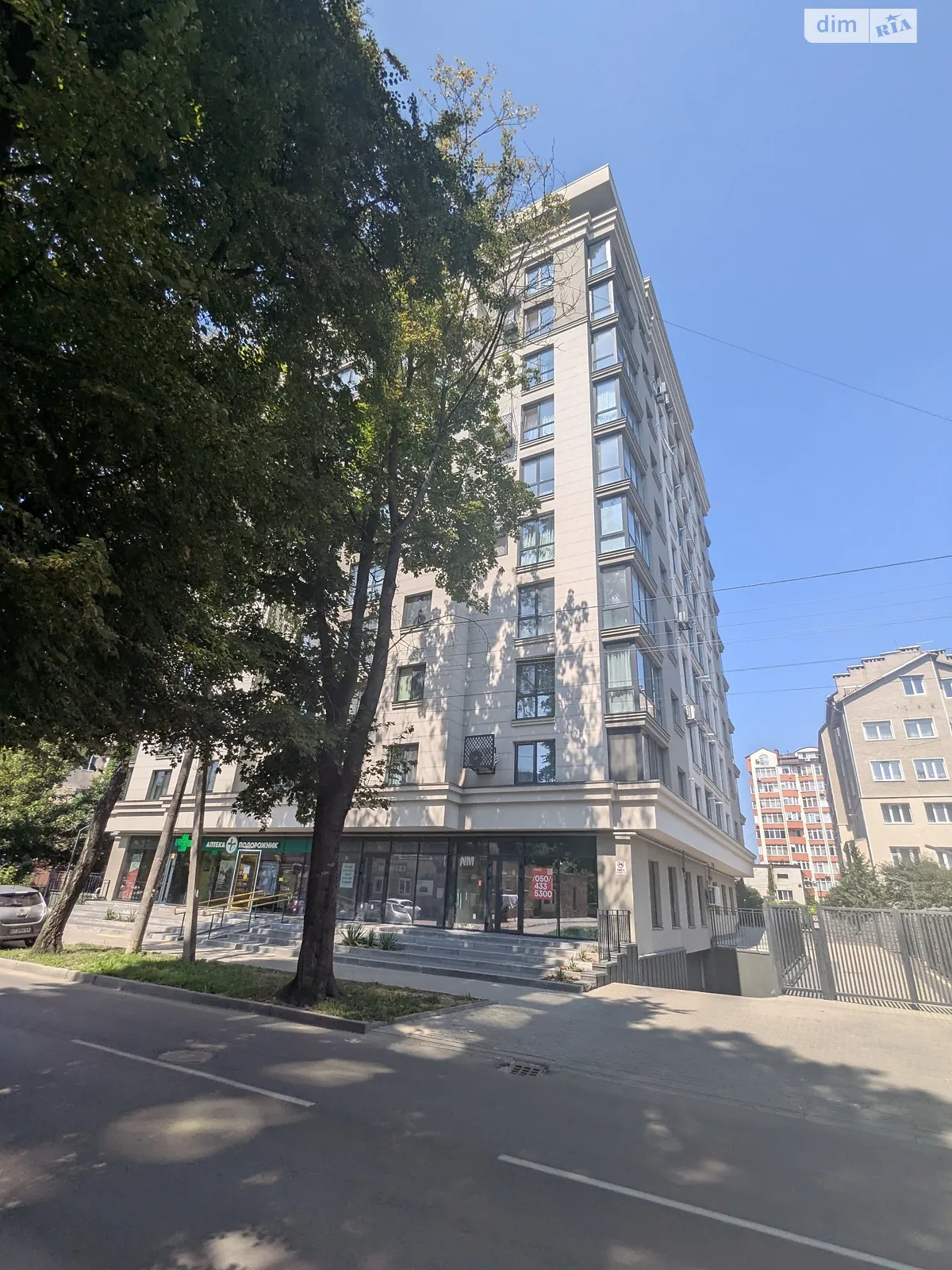 Продается 1-комнатная квартира 56 кв. м в Ивано-Франковске, ул. Данила Короля, 48 - фото 1
