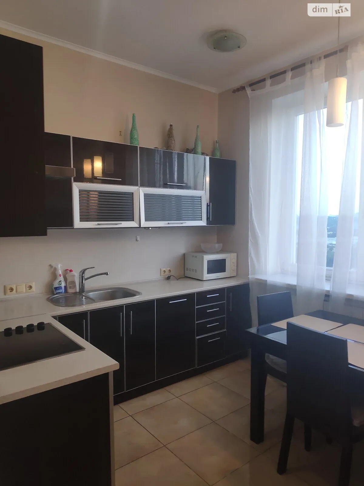 Сдается в аренду 1-комнатная квартира 42 кв. м в Киеве, просп. Владимира Ивасюка, 2Г корпус 1 - фото 1