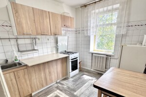 Долгосрочная аренда квартиры, Киев, р‑н. Святошино, ст.м. Святошин, Верховинная улица, дом 18