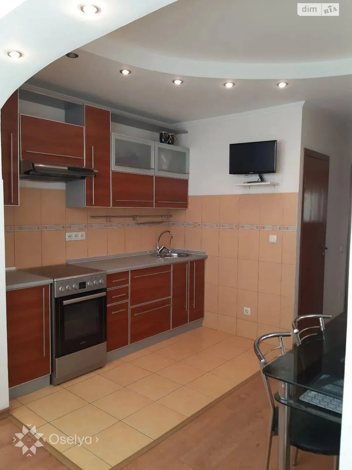 Продається 1-кімнатна квартира 40 кв. м у Києві, вул. Оноре де Бальзака, 56 - фото 1