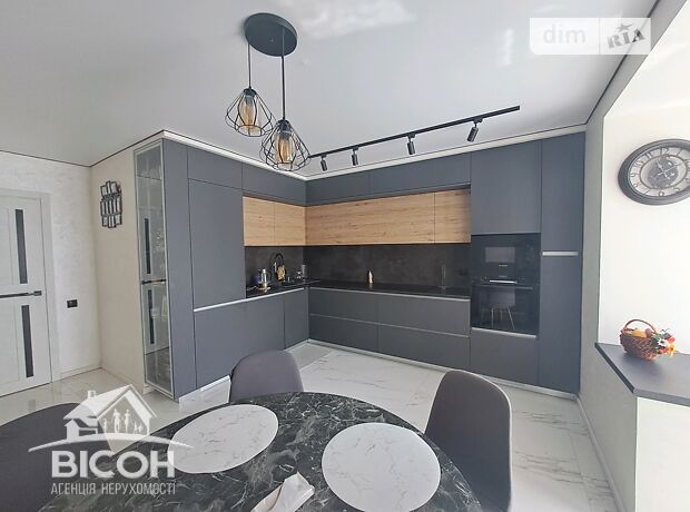 Тернопіль, вул. Володимира Великого, 9Б