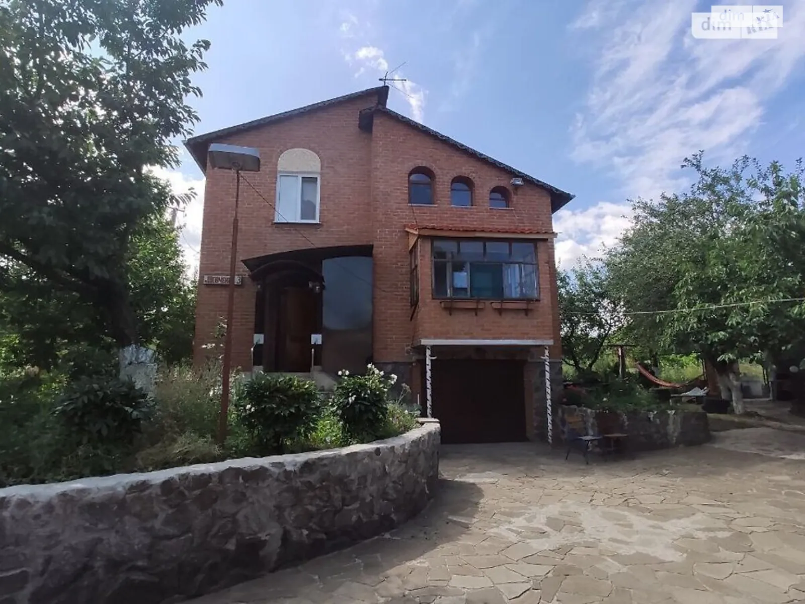 Продается дом на 2 этажа 193.5 кв. м с мансардой, цена: 89000 $ - фото 1