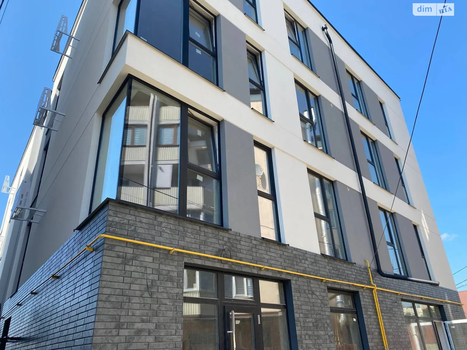 2-комнатная квартира 71.4 кв. м в Тернополе, ул. Госпитальная - фото 1