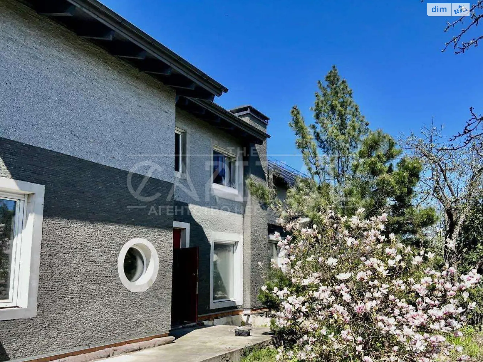 Продается дом на 2 этажа 380 кв. м с террасой, цена: 175000 $ - фото 1