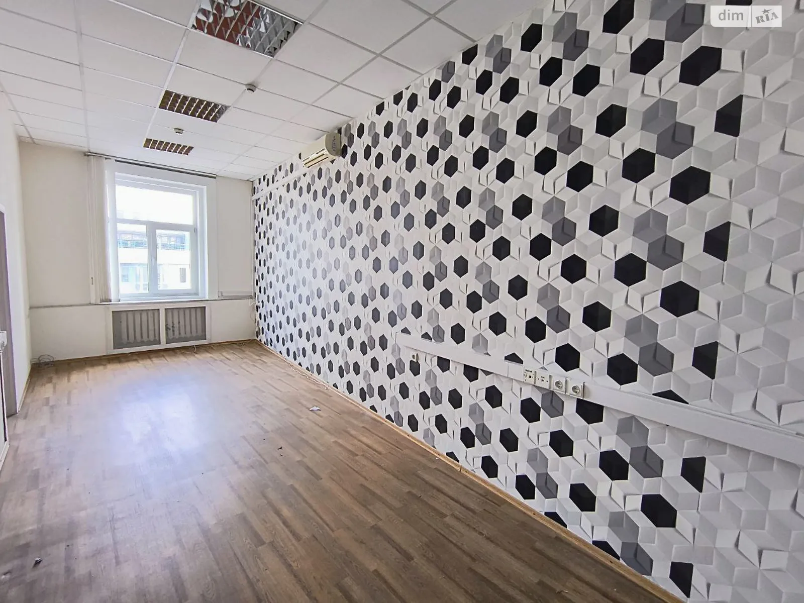 Здається в оренду приміщення вільного призначення 66 кв. м в 7-поверховій будівлі, цена: 24420 грн - фото 1