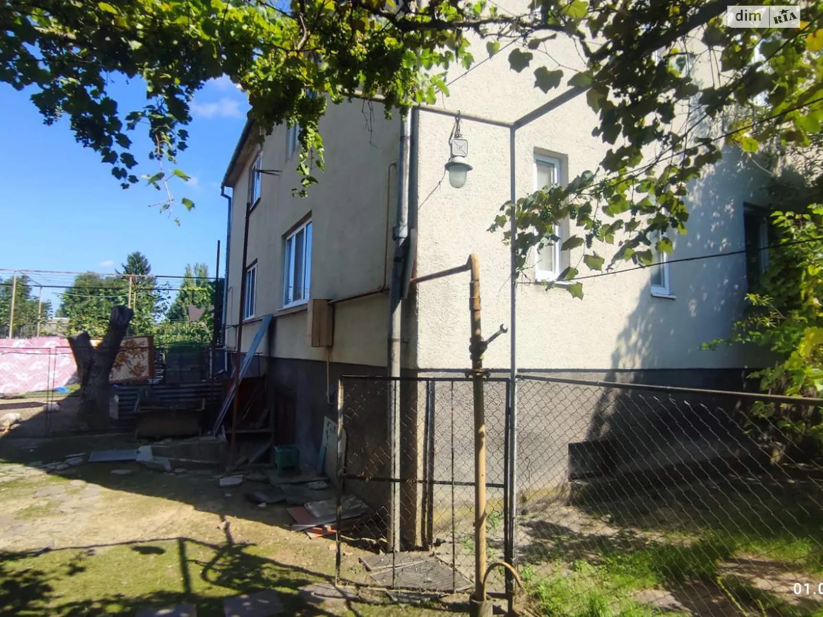 Продается дом на 2 этажа 114 кв. м с мансардой, цена: 47000 € - фото 1