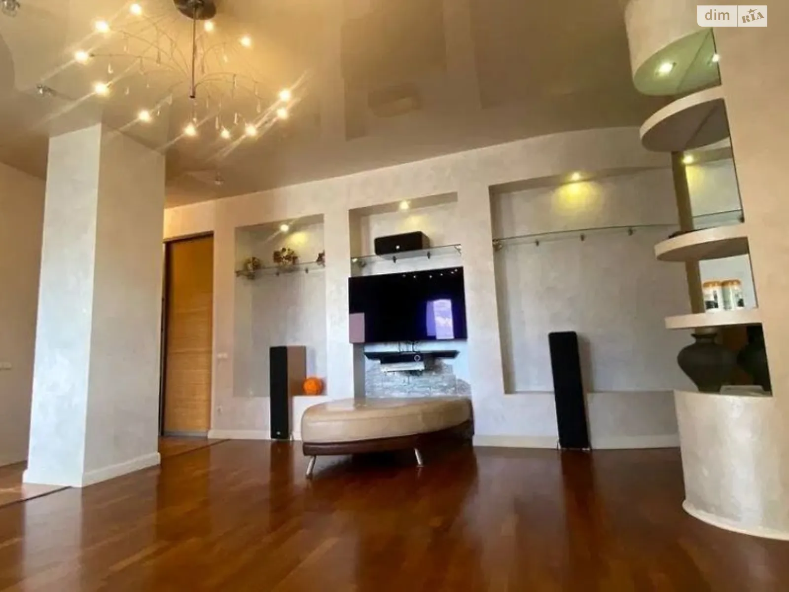 Сдается в аренду 3-комнатная квартира 105 кв. м в Днепре, спуск Крутогорная, 33 - фото 1