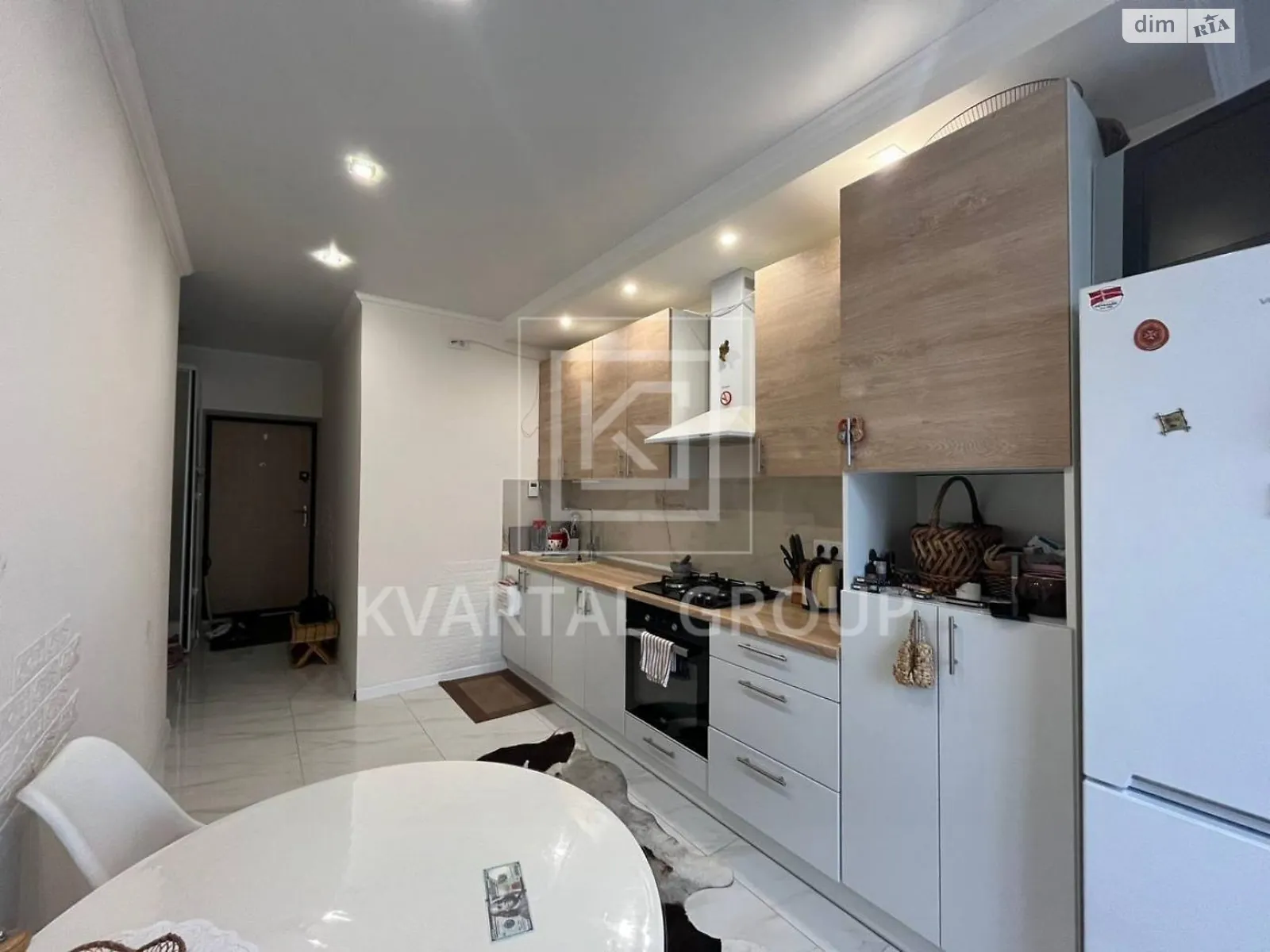 Продается 1-комнатная квартира 36 кв. м в Ирпене, ул. Минеральная, 7К - фото 1