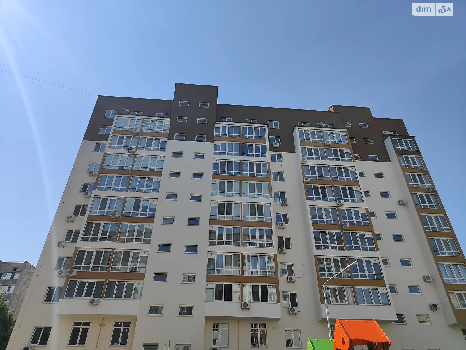 Продается 2-комнатная квартира 71 кв. м в Виннице, просп. Юности, 16В - фото 1