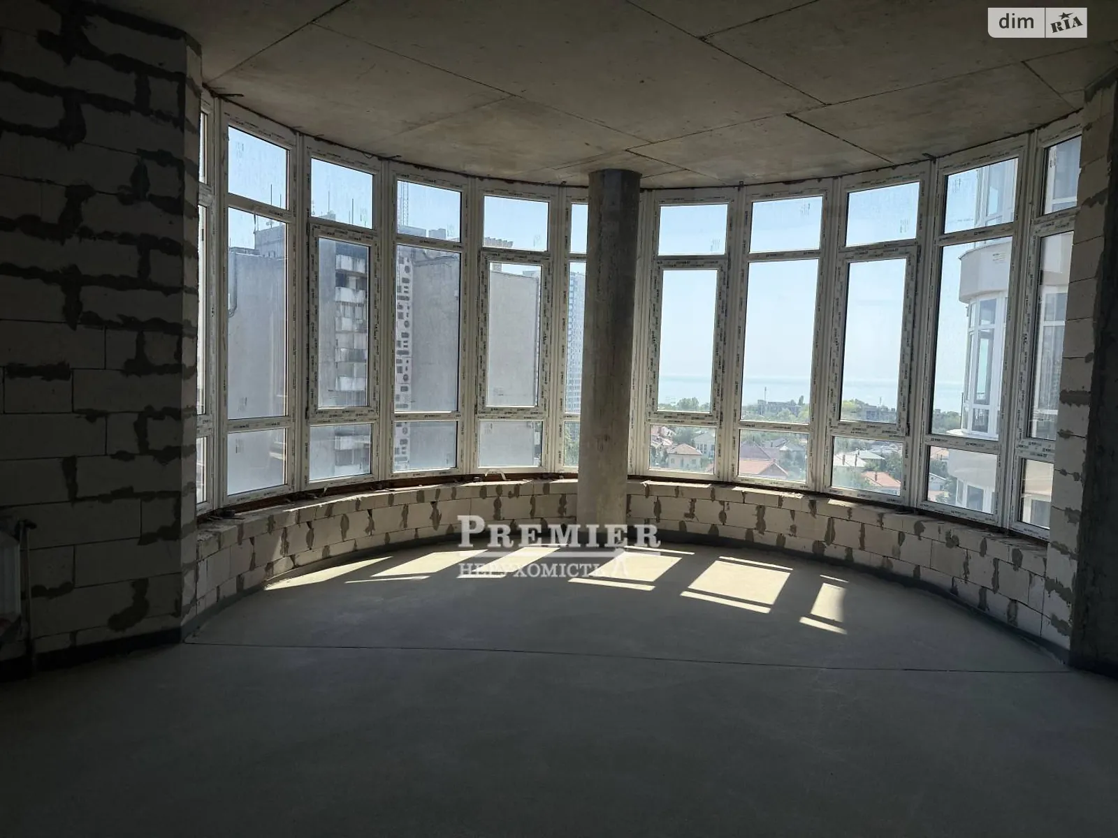 Продается 2-комнатная квартира 82 кв. м в Одессе, Фонтанская дор. - фото 1