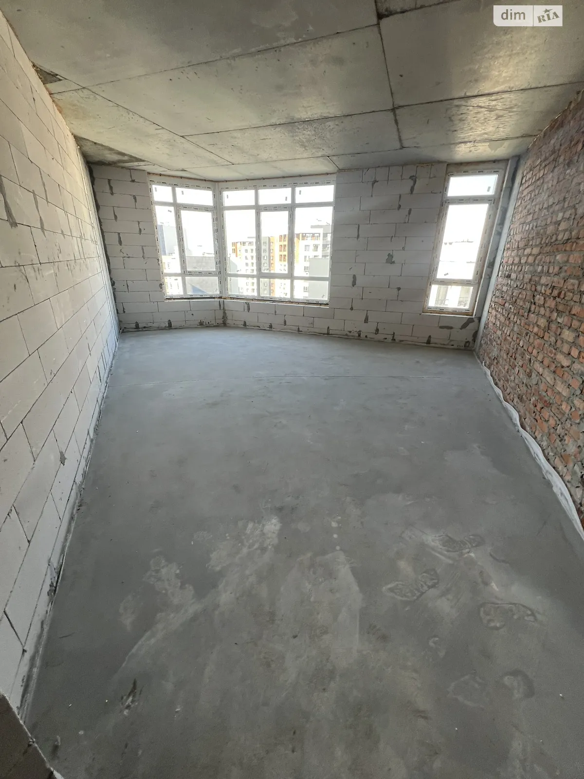 Продается 1-комнатная квартира 55 кв. м в Ирпене, ул. Ольги Кобылянской(Достоевского), 20 - фото 1