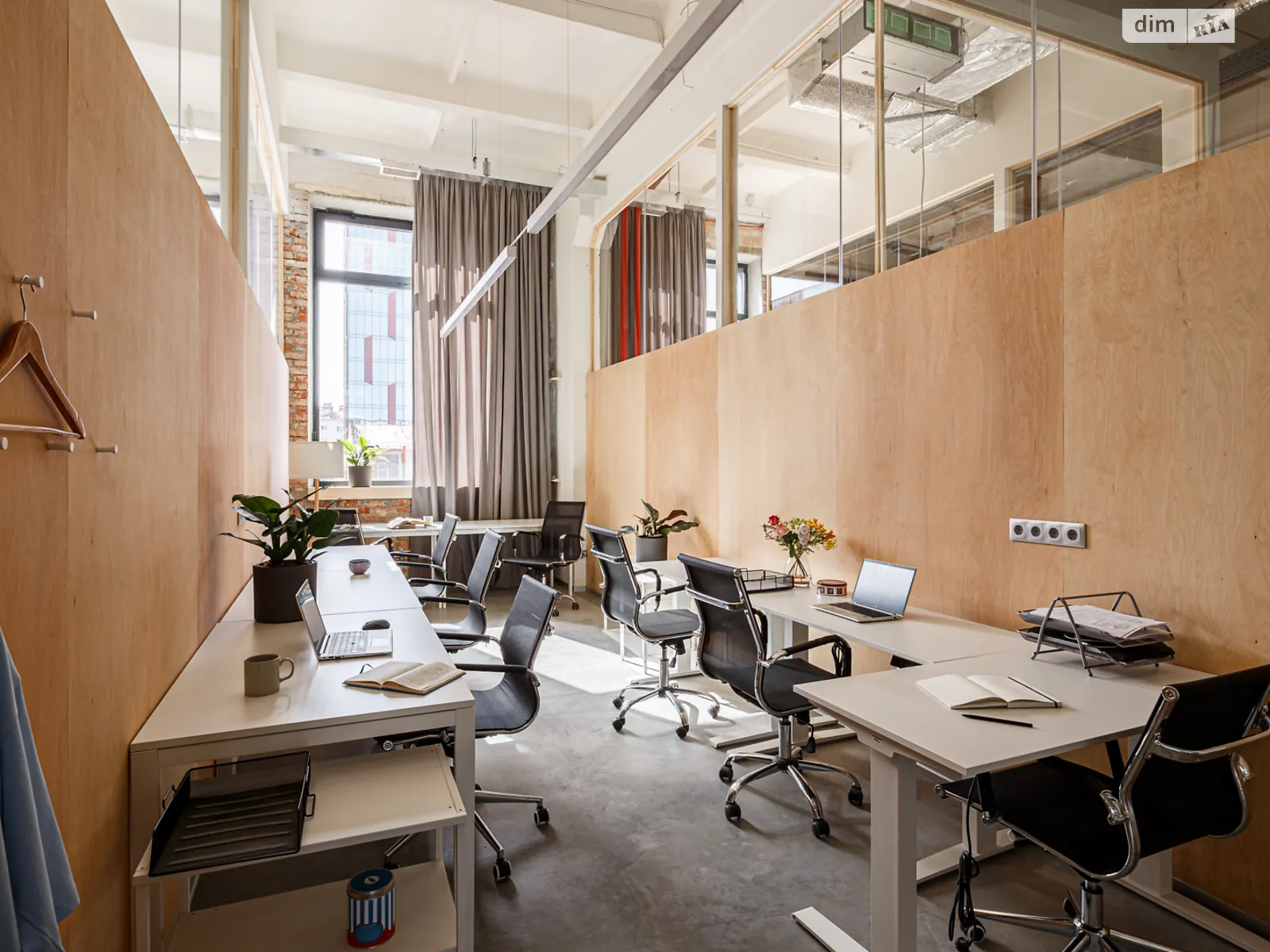 Здається в оренду офіс 481 кв. м в бізнес-центрі, цена: 33550 грн - фото 1