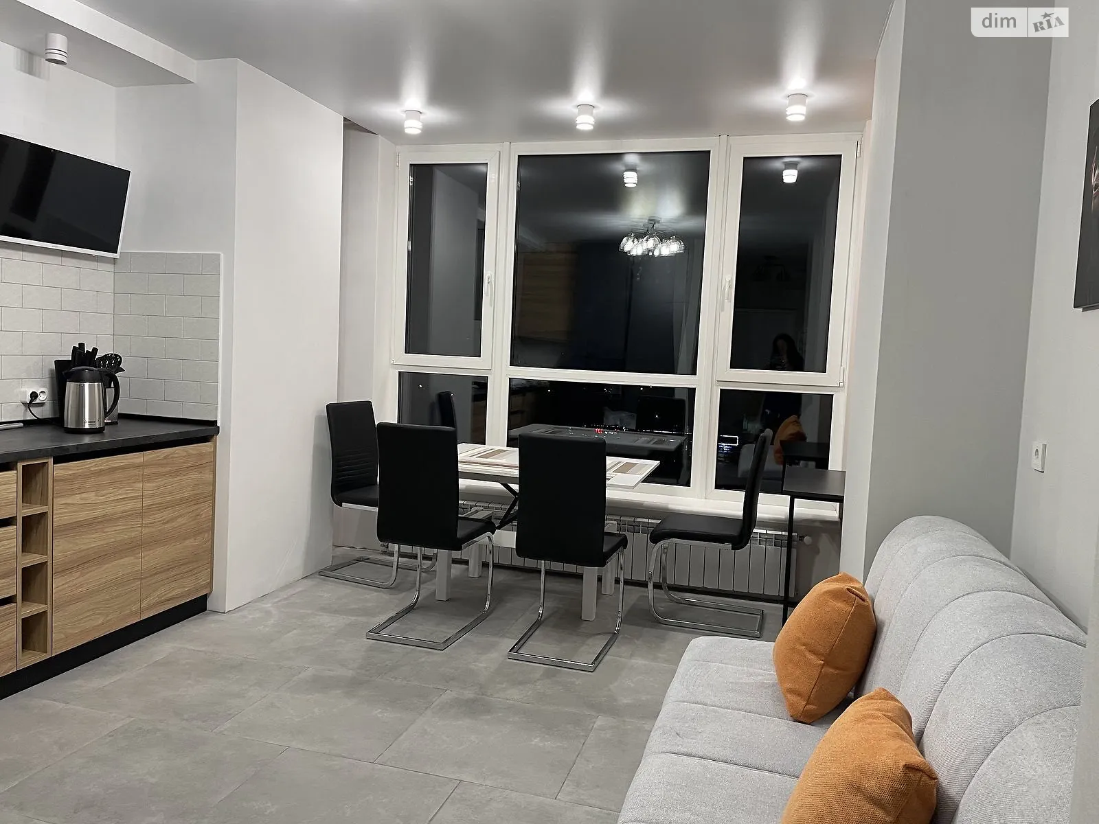 Продается 1-комнатная квартира 40 кв. м в Харькове, ул. Зерновая, 47 - фото 1