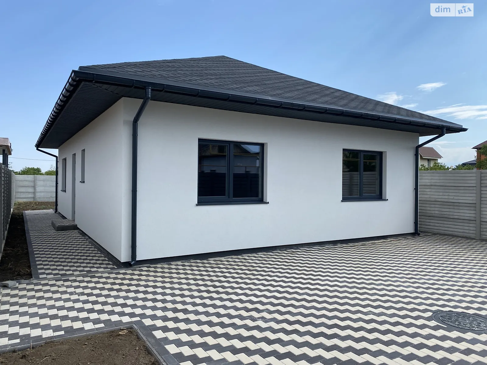 Продается одноэтажный дом 88 кв. м с беседкой, цена: 135000 $ - фото 1