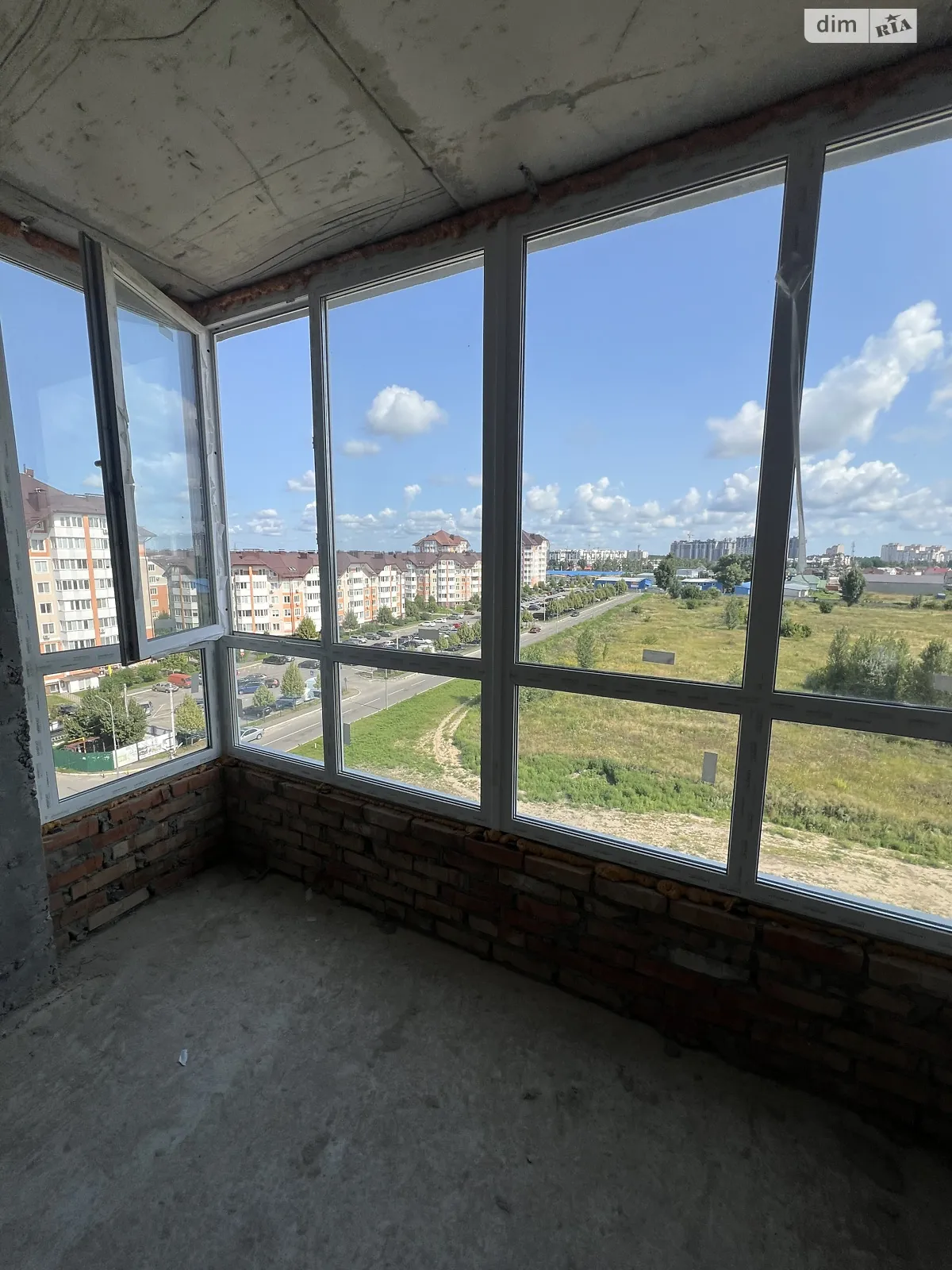 Продается 1-комнатная квартира 40 кв. м в Буче, ул. Бориса Гмыри, 7 - фото 1