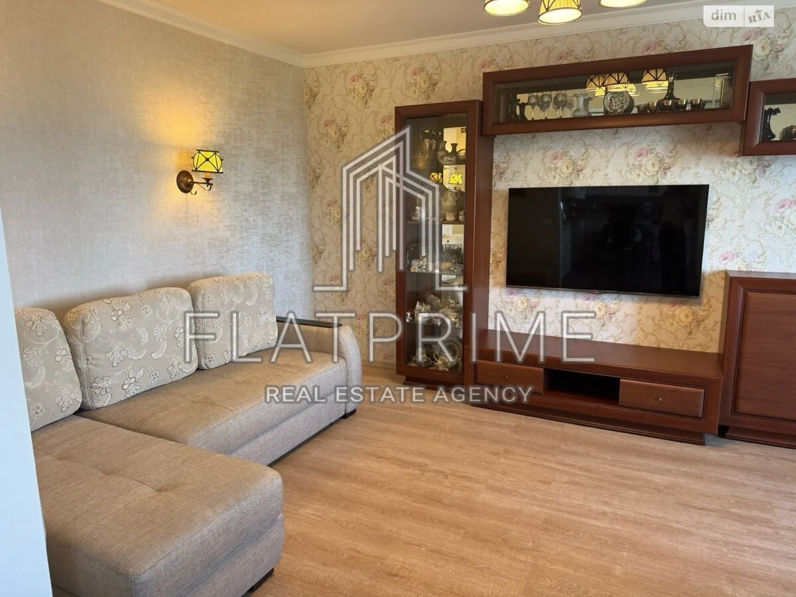 Продается 2-комнатная квартира 56.7 кв. м в Киеве, ул. Припятская, 35 - фото 1