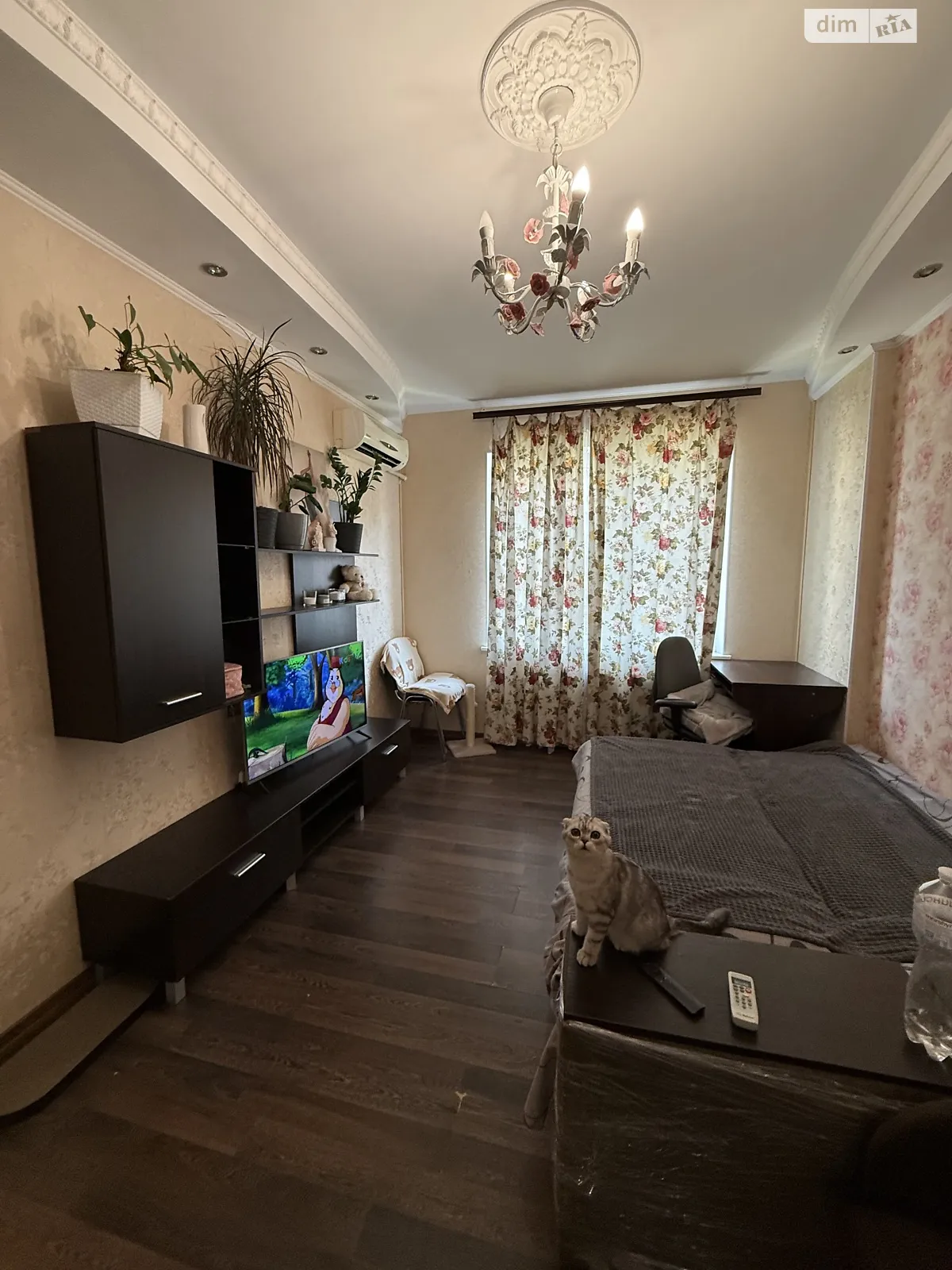 Продается 1-комнатная квартира 38 кв. м в Лиманке, мас. Радужный, 8 - фото 1