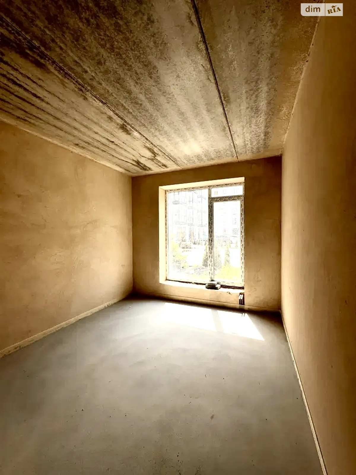 Продается 1-комнатная квартира 41 кв. м в Ровно, мас. Чаривный, 19 - фото 1