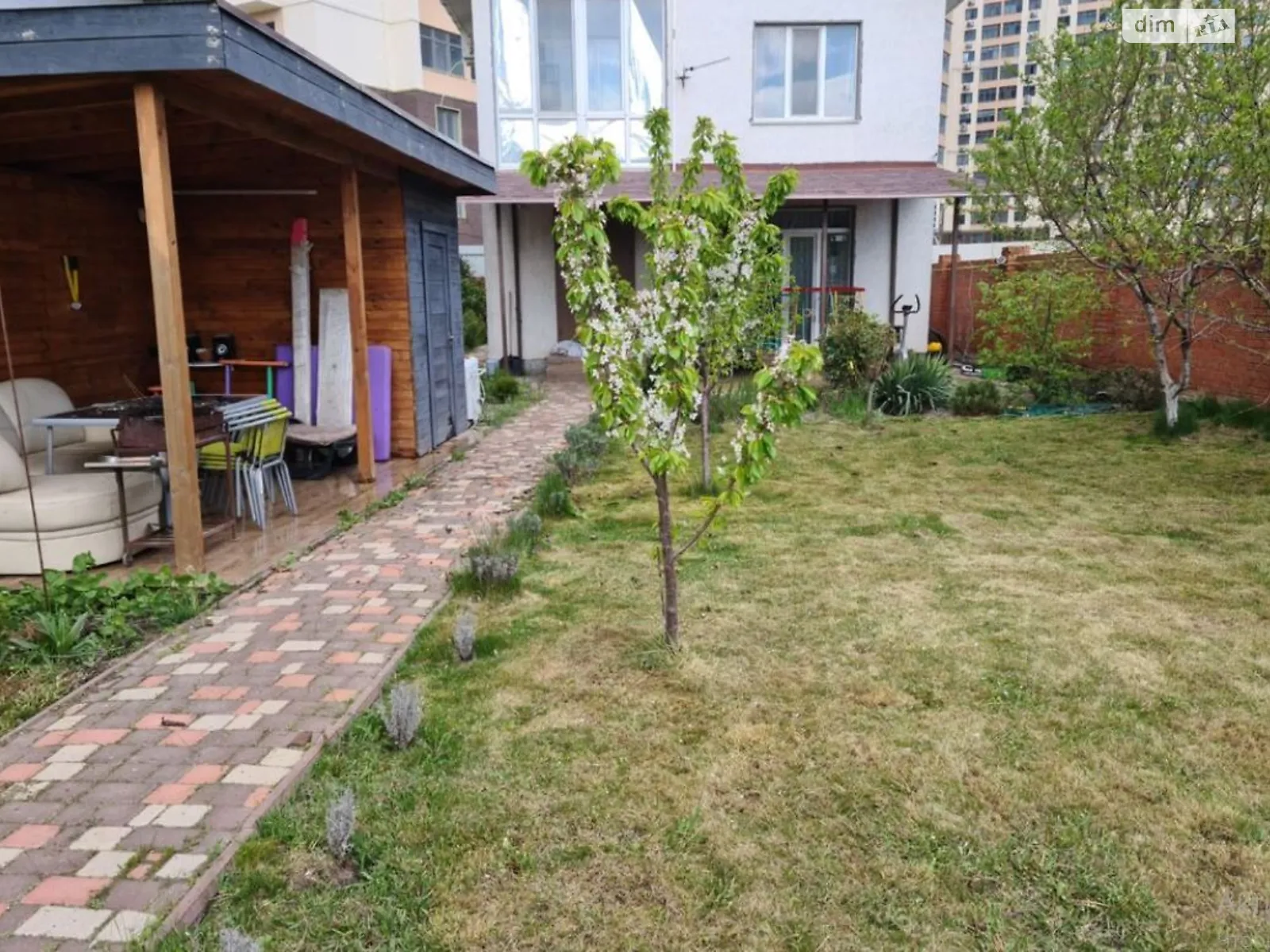 Продается дом на 2 этажа 95.3 кв. м с террасой, цена: 155000 $ - фото 1