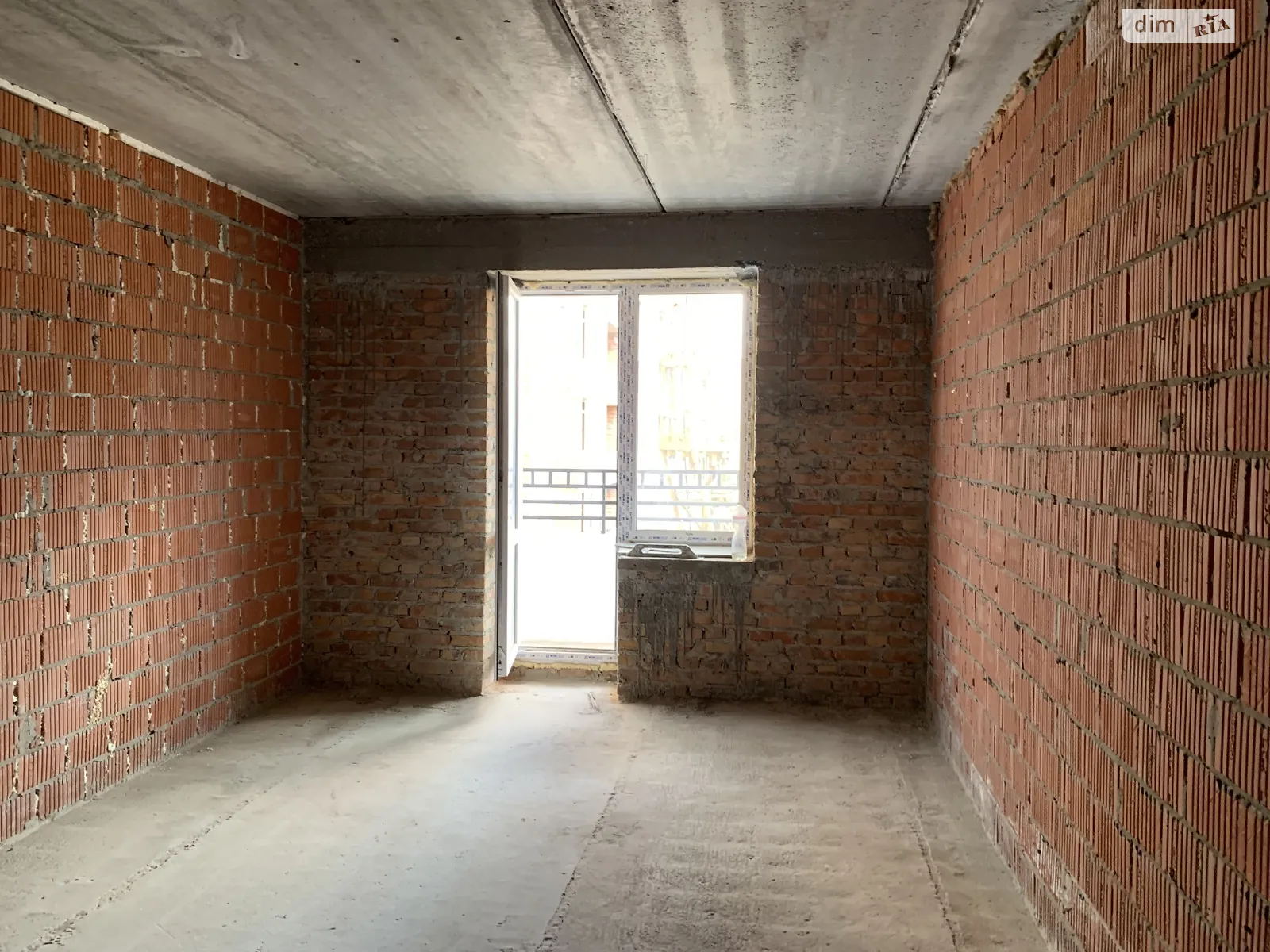 Продається 3-кімнатна квартира 75 кв. м у Бучі, вул. Амосова, 4 - фото 1