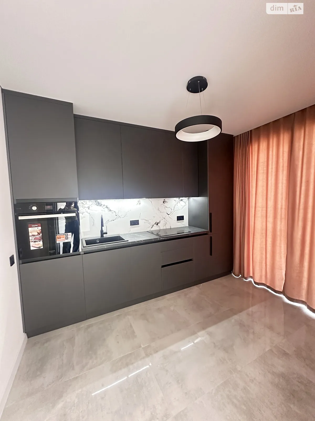 Продается 1-комнатная квартира 37 кв. м в Ровно, ул. Единства(Чебишева), 11 - фото 1