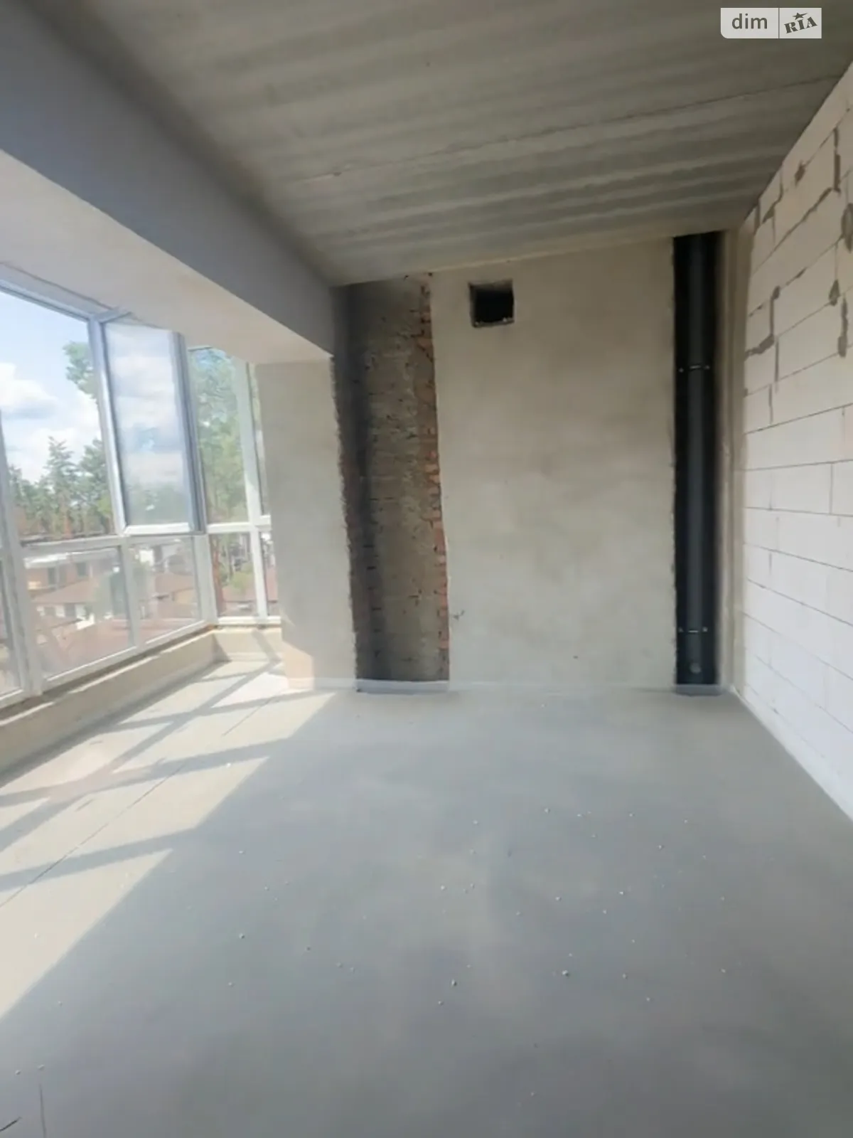 Продается 2-комнатная квартира 53 кв. м в Гостомеле, ул. Соборная, 2 - фото 1