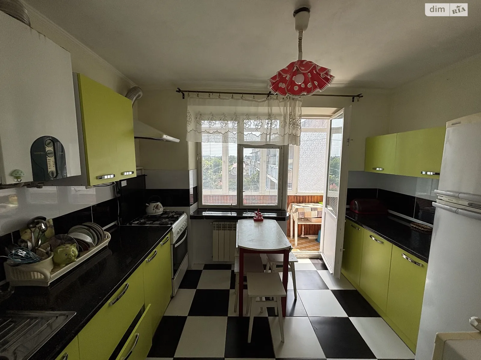 Продается 3-комнатная квартира 67.1 кв. м в Ужгороде, ул. Оноковская - фото 1