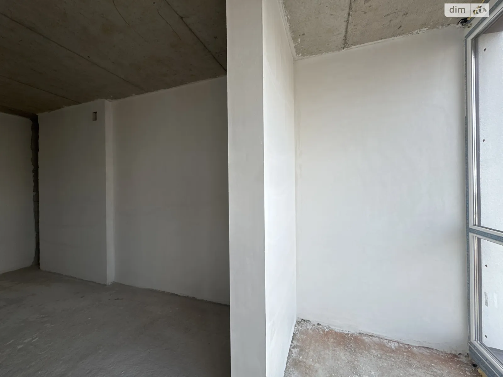 Продается 1-комнатная квартира 43 кв. м в Ивано-Франковске, ул. Химиков, 29 - фото 1