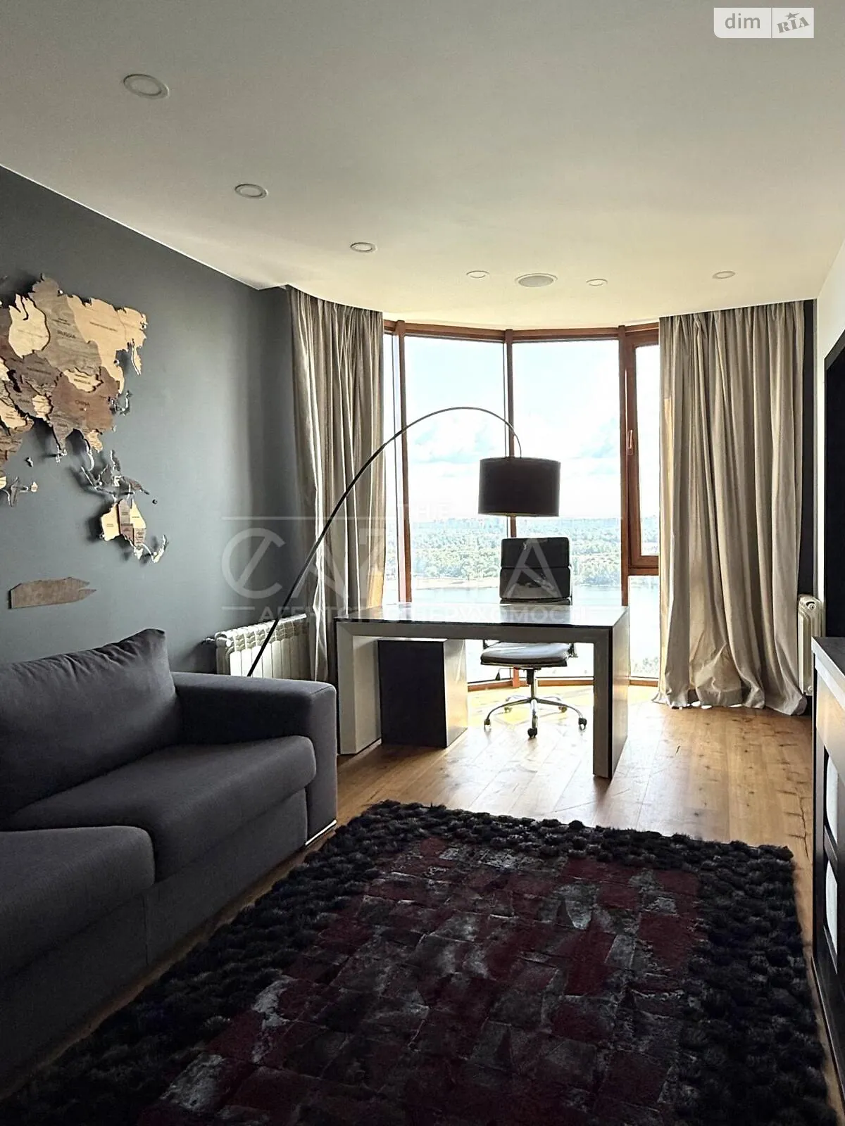 Сдается в аренду 4-комнатная квартира 130 кв. м в Киеве, просп. Владимира Ивасюка, 2Д - фото 1