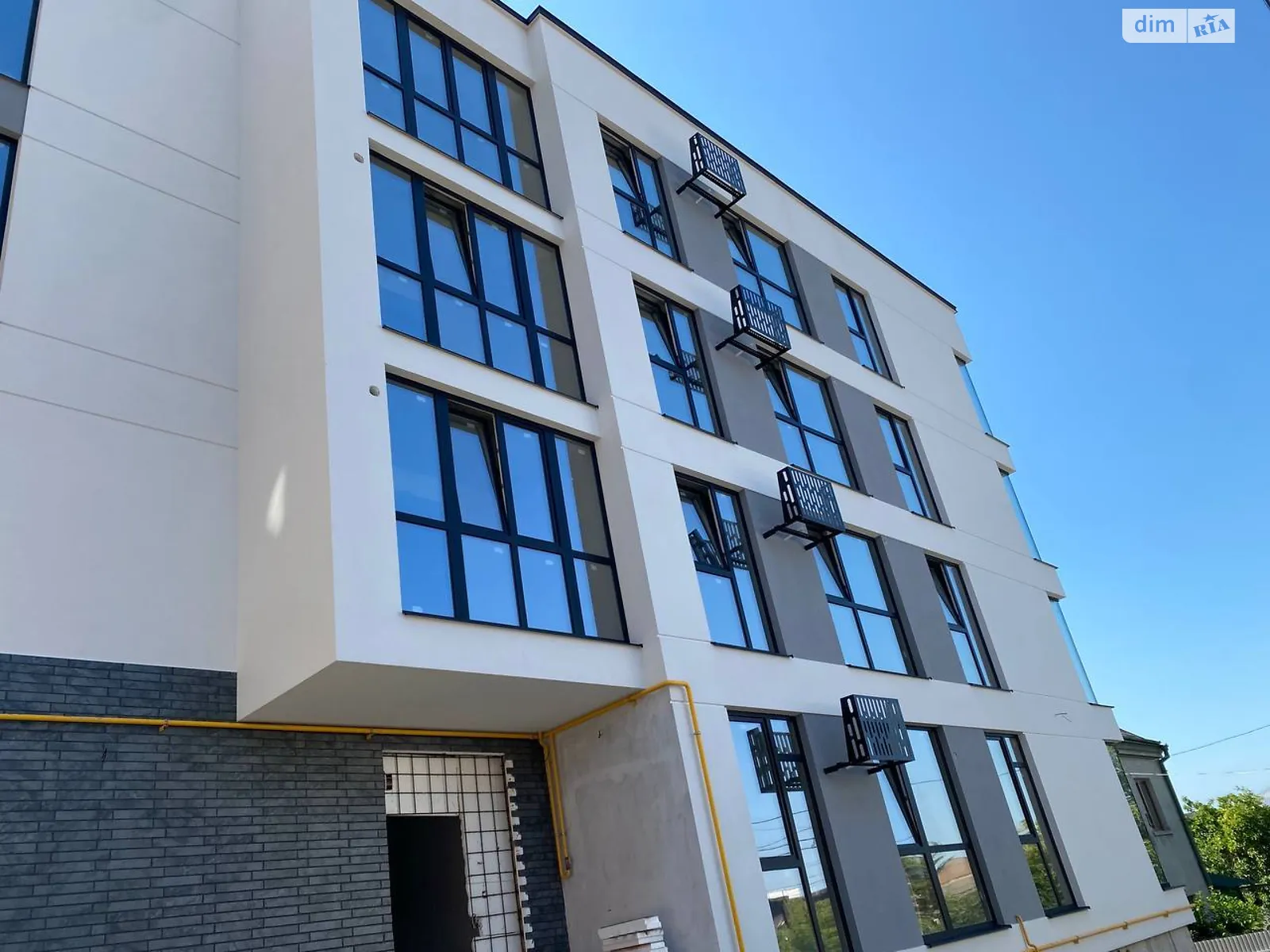 2-комнатная квартира 71.4 кв. м в Тернополе, ул. Госпитальная - фото 1