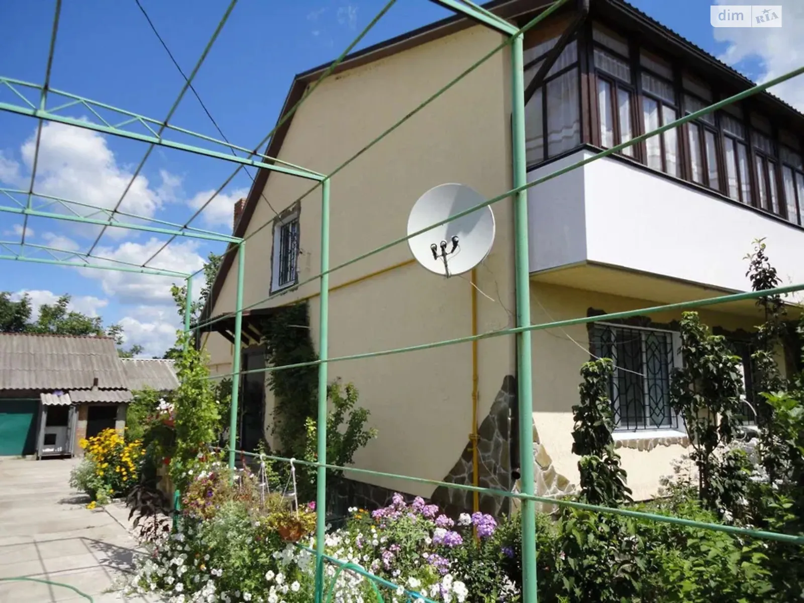 Продается дом на 2 этажа 99 кв. м с баней/сауной, цена: 97000 $ - фото 1