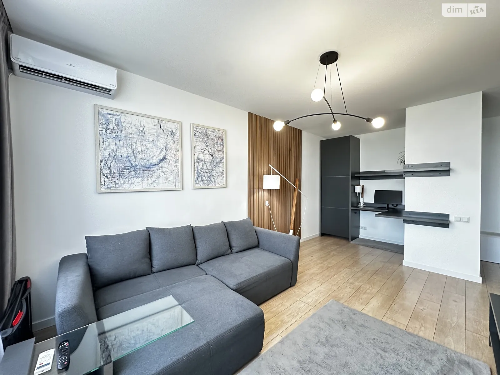 Продается 1-комнатная квартира 44 кв. м в Киеве, ул. Юношеская, 1 - фото 1