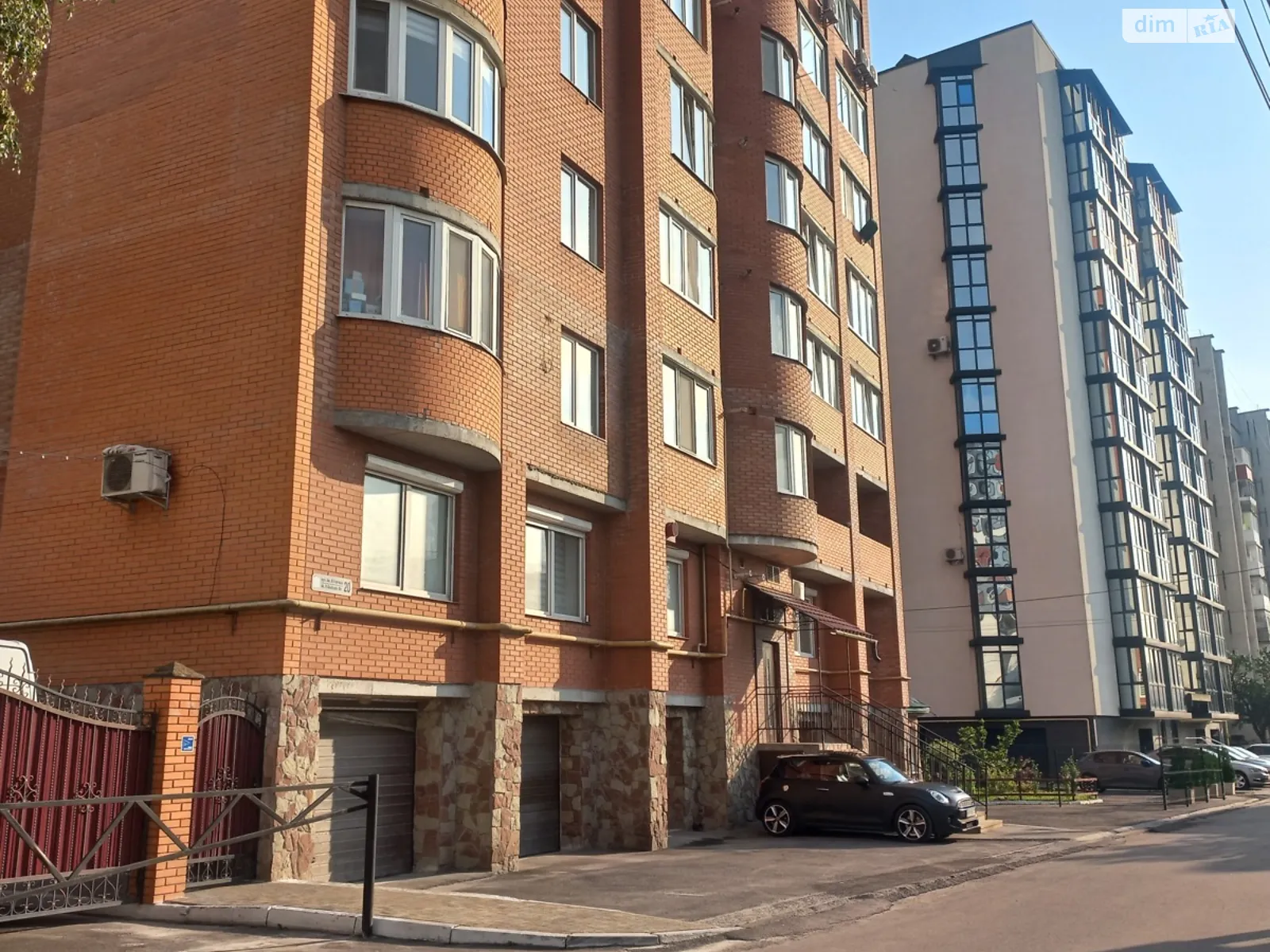 1-комнатная квартира 60 кв. м в Тернополе, ул. Гнатюка Академика - фото 1